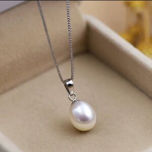 Fresh water white pearl necklace earrings set